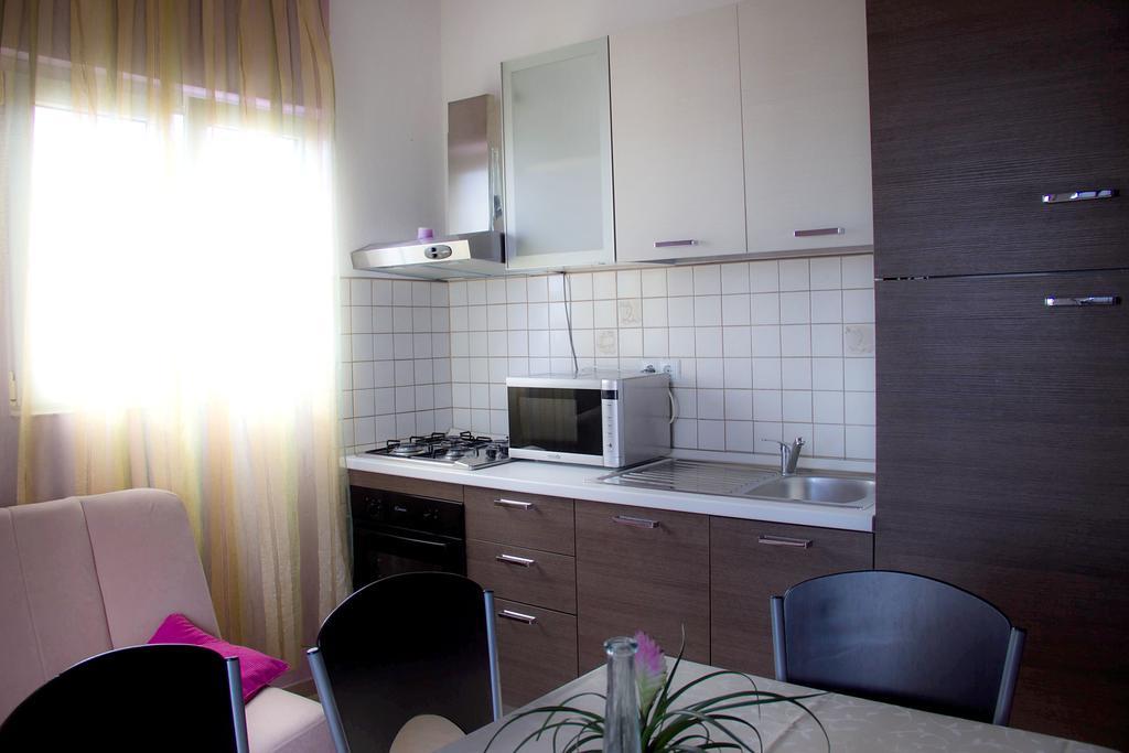 Apartments Tomisa Split Værelse billede